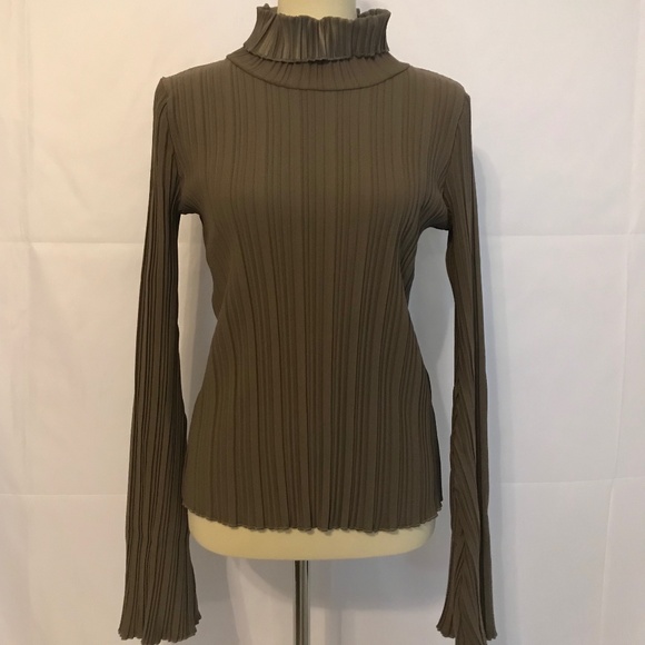 NWT  TOV Holy | Pleated Turtleneck - Picture 1 of 8
